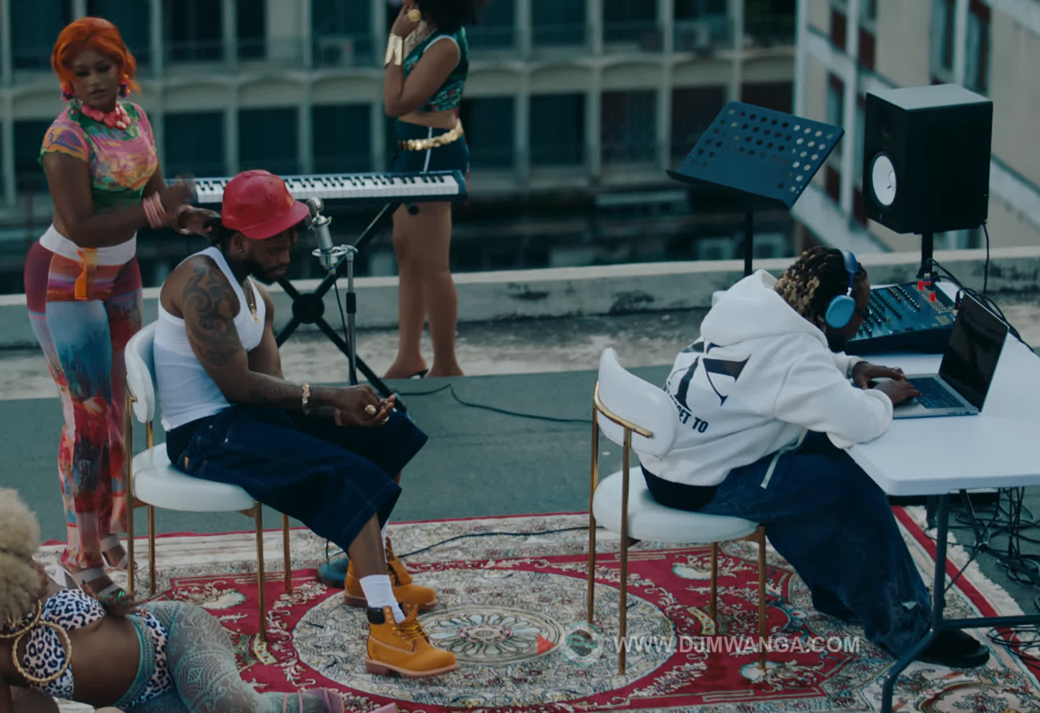 VIDEO | D Voice Ft. Diamond Platnumz - Iyo 1 VIDEO | D Voice Ft. Diamond Platnumz - Iyo